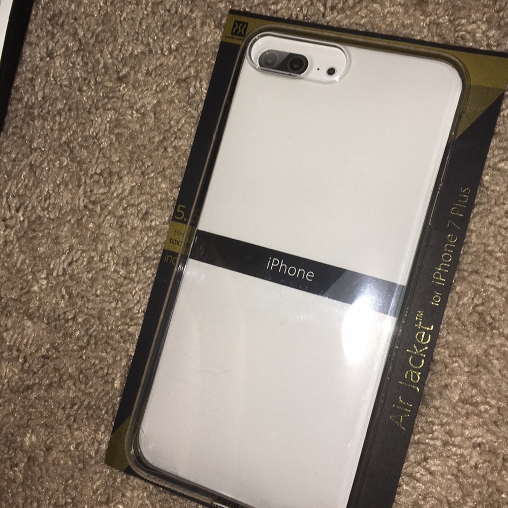 iPhone 7 Plus case - Picture 2 of 7